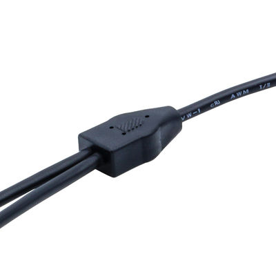 Schwarzer IP67 wasserdichter 8A Stromverbindung Y-Typ für Anwendungen mit 250 V